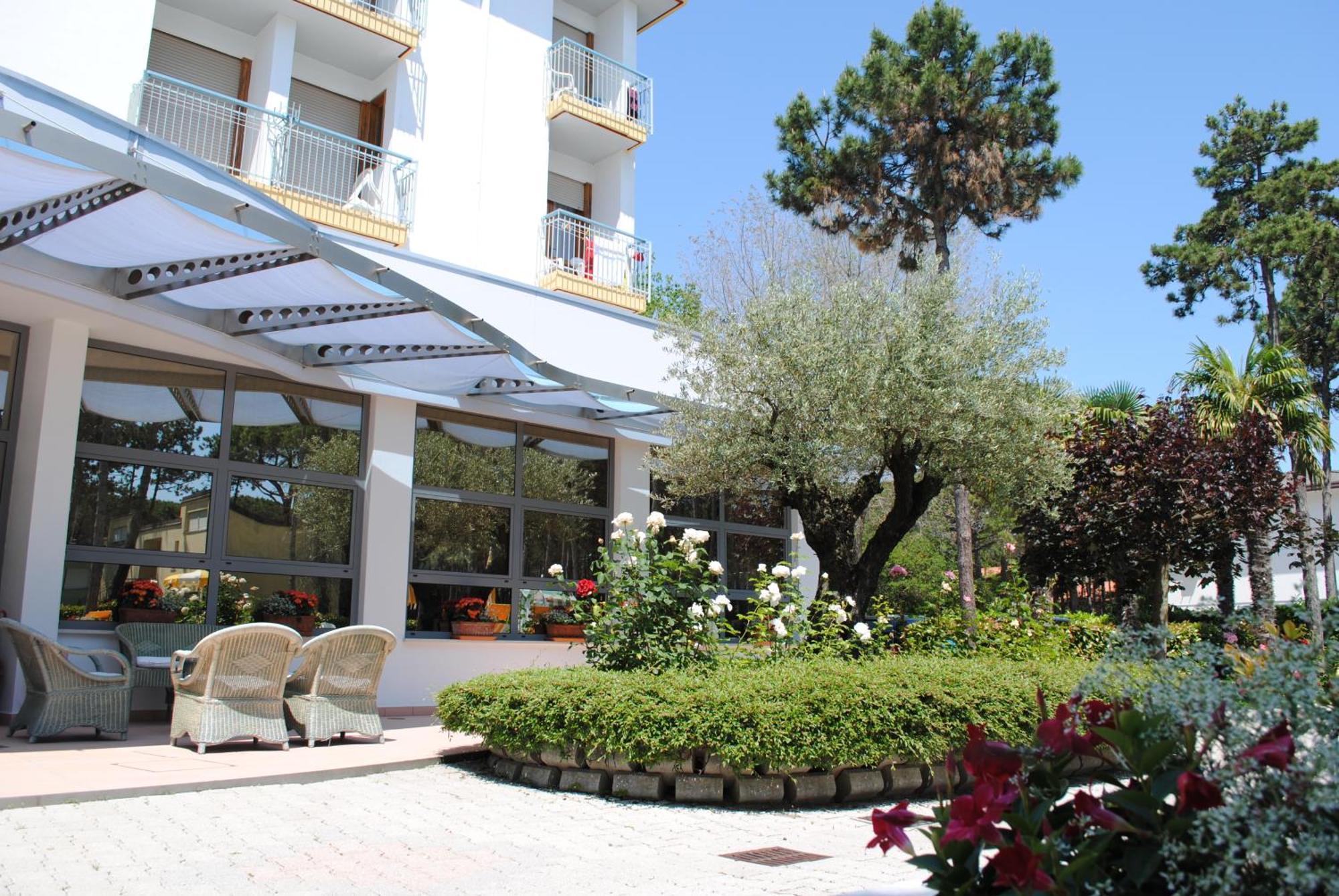 Hotel Franz Bibione Esterno foto
