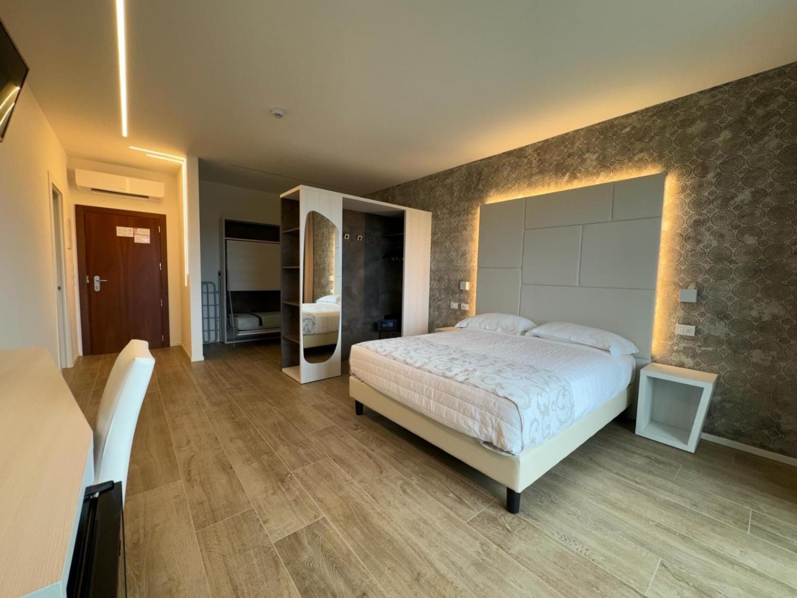 Hotel Franz Bibione Esterno foto