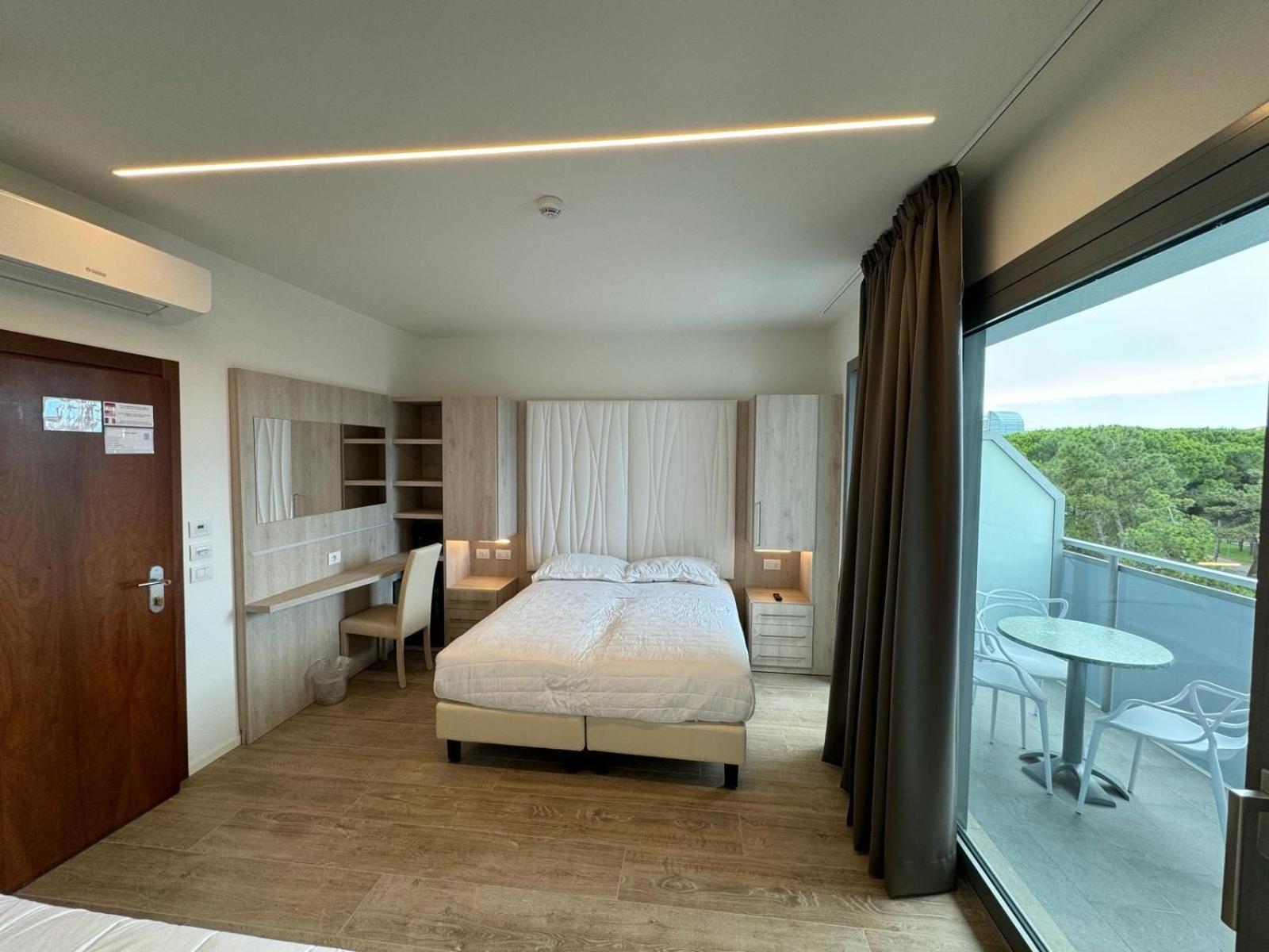 Hotel Franz Bibione Esterno foto