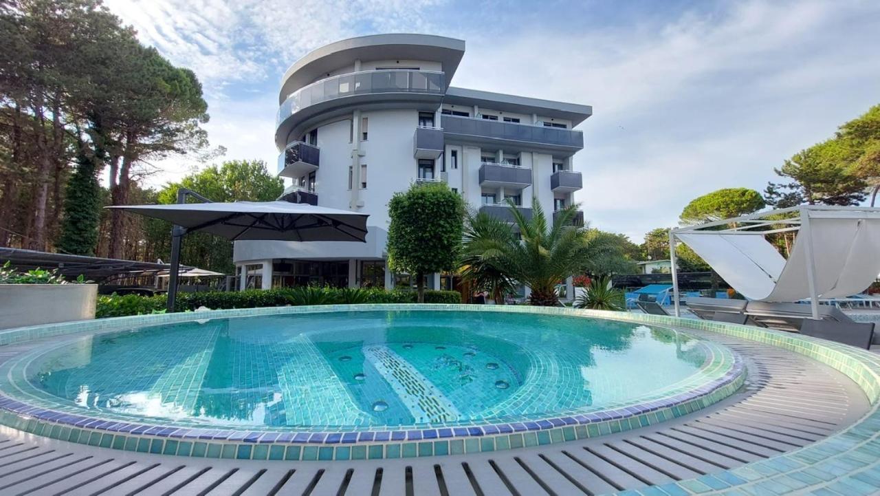 Hotel Franz Bibione Esterno foto